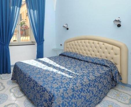 אמאלפי B&B Palazzo Pisani חדר תמונה
