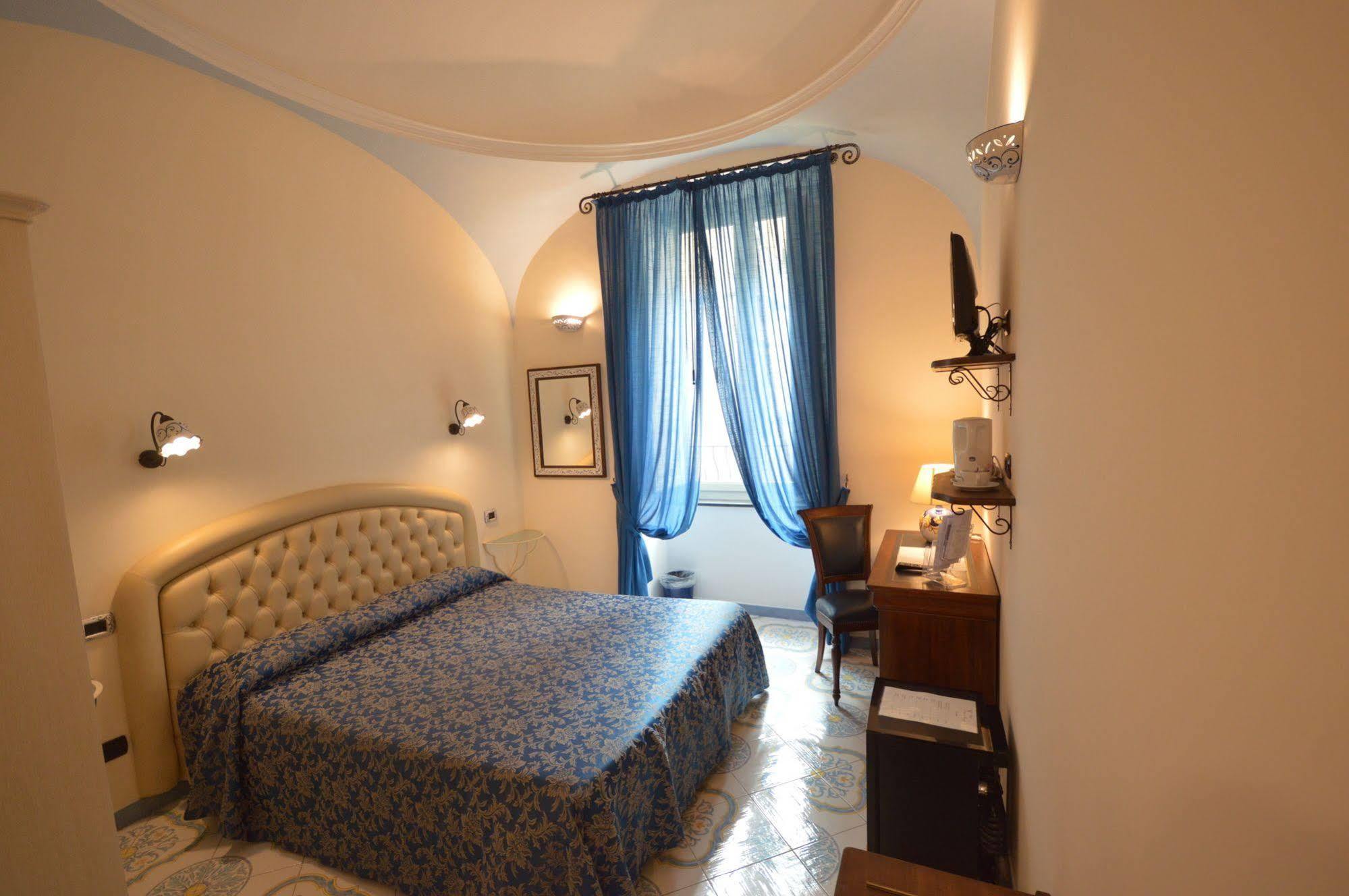 אמאלפי B&B Palazzo Pisani מראה חיצוני תמונה